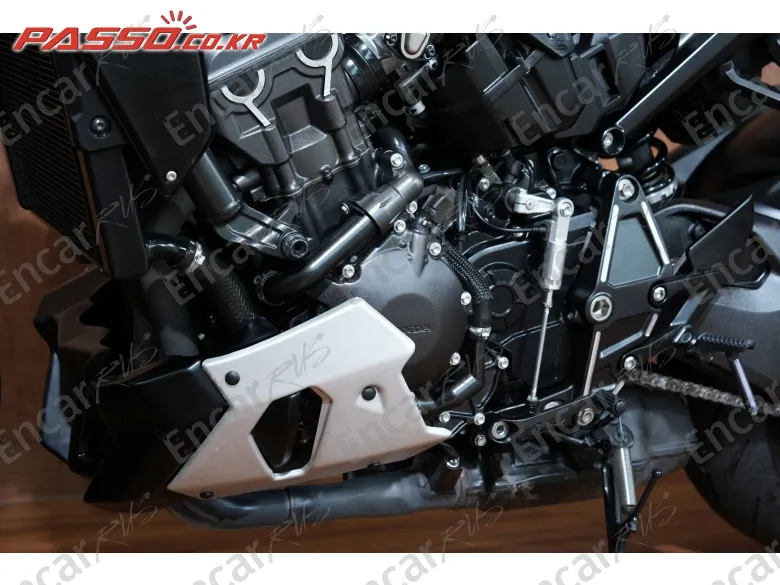 Honda Cb 1000 R - фото 4