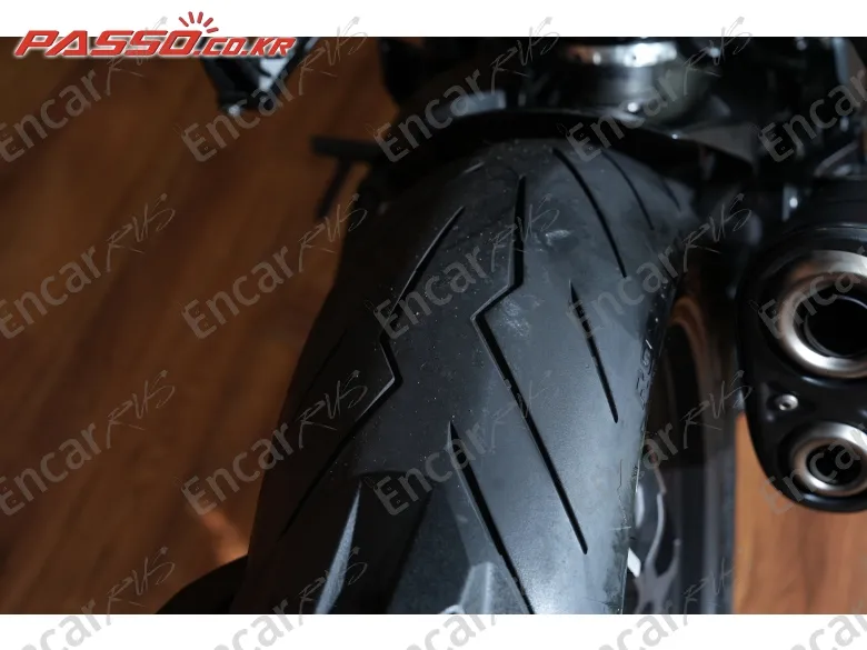 Honda Cb 1000 R - фото 5