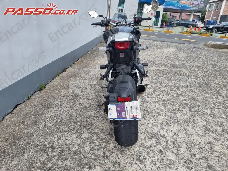 Honda Cb 1000 R - фото 2