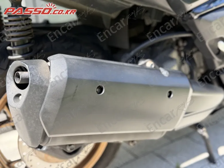 YAMAHA X MAX 300 ABS - фото 6