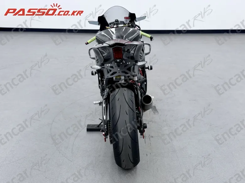 Yamaha Yzf R6 - фото 2
