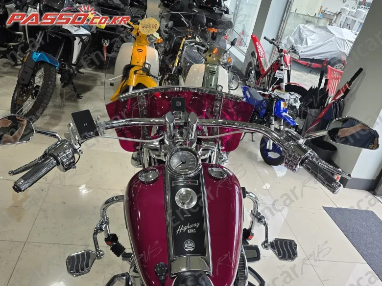 HARLEY-DAVIDSON ELECTRA GLIDE HIGHWAY KING - фото 3
