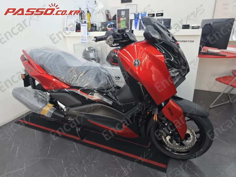 YAMAHA X MAX 300 ABS - фото 1