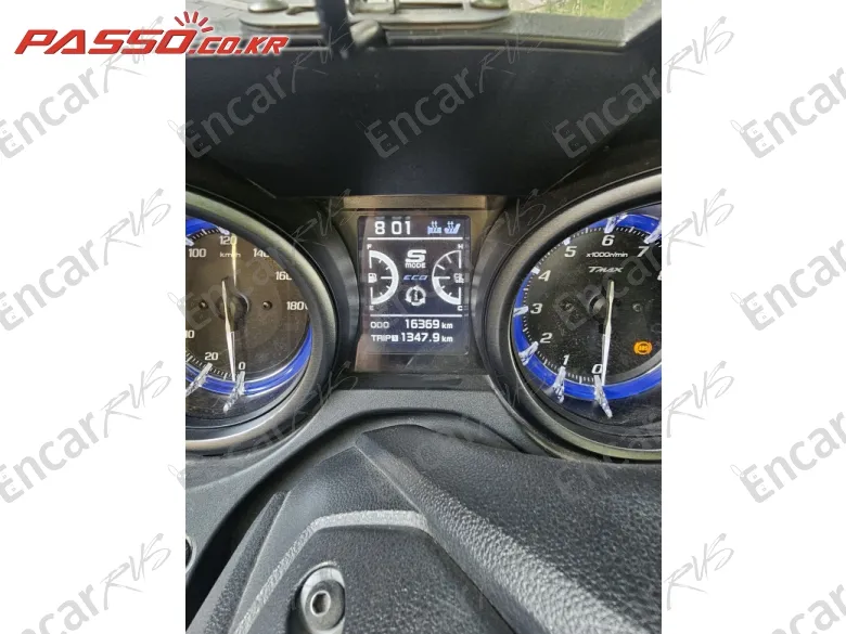 Yamaha T Max 560 - фото 5