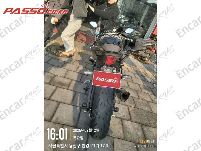 YAMAHA YZF R6 - фото 2