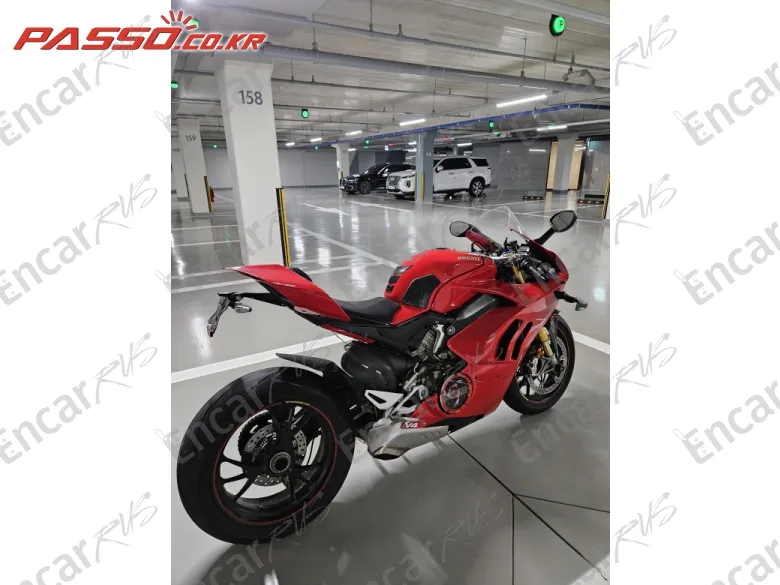 DUCATI PANIGALE V4 S - фото 2