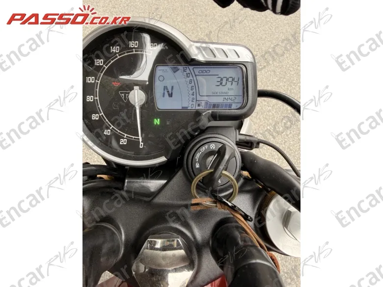 TRIUMPH SPEED 400 - фото 3