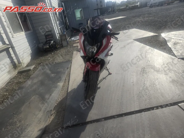 HONDA CBR 650 F - фото 5