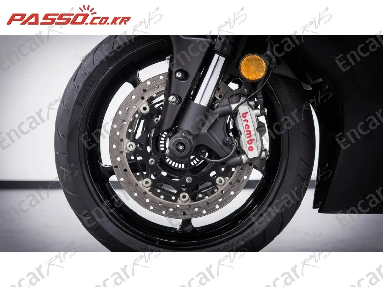 YAMAHA YZF R6 - фото 5