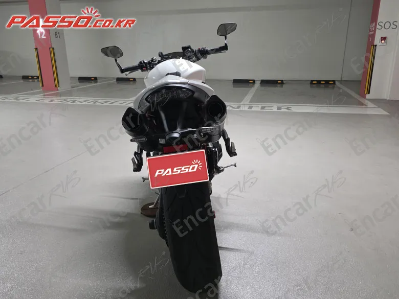 TRIUMPH SPEED TRIPLE 1050 R - фото 2