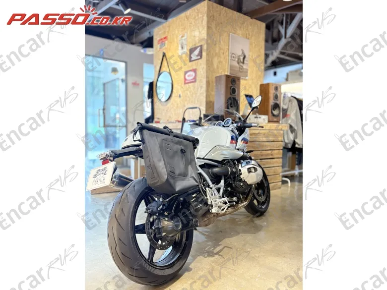 Bmw R Nine T Racer - фото 2