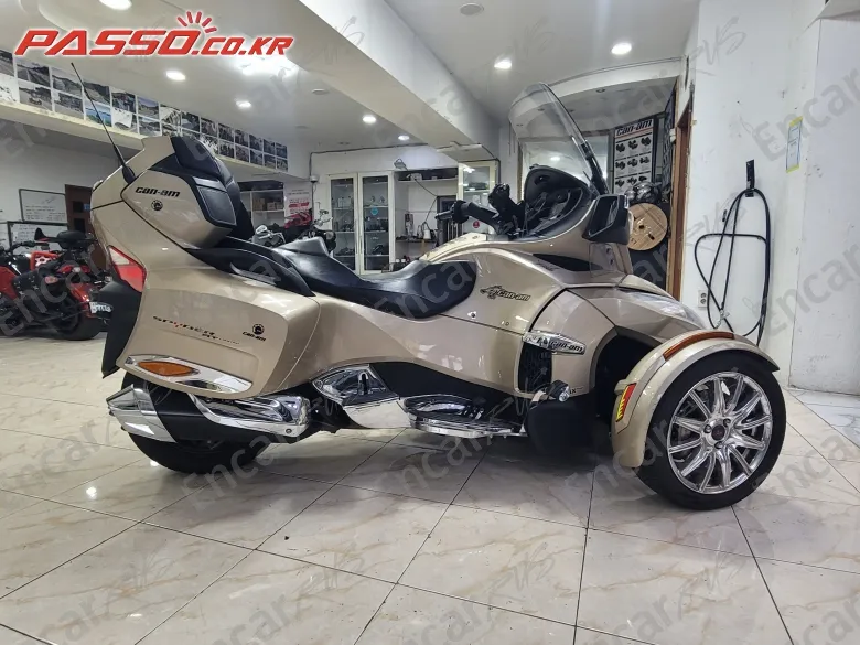 BRP CAN-AM SPYDER RT - фото 0