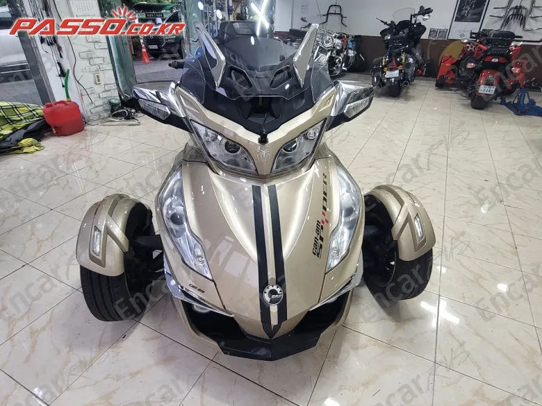BRP CAN-AM SPYDER RT - фото 5