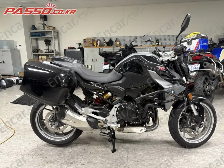 Bmw F 900 R - фото 0