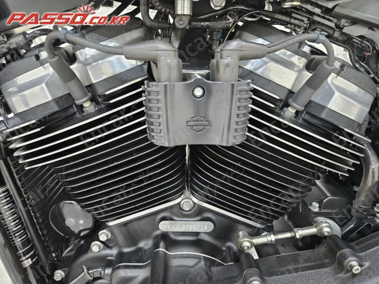 HARLEY-DAVIDSON STREET BOB - фото 4