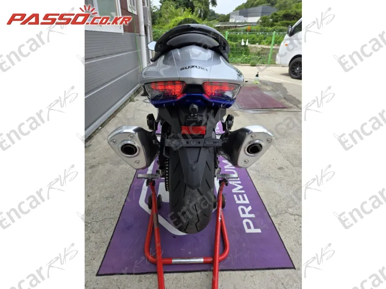 Suzuki Gsx R 1300 Hayabusa - фото 2