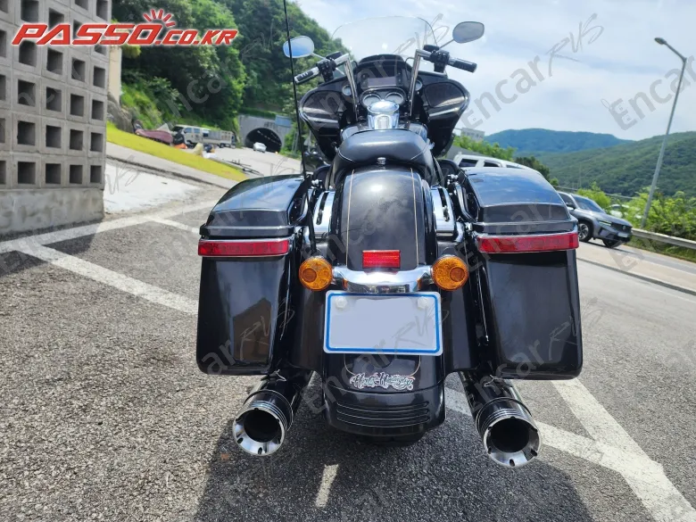 Harley-Davidson Road Glide Special - фото 2