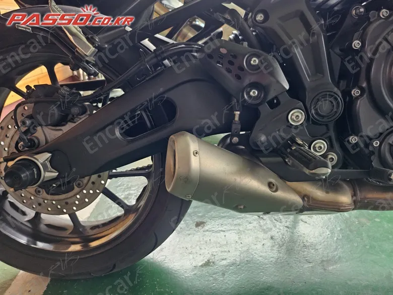 YAMAHA MT 07 - фото 6