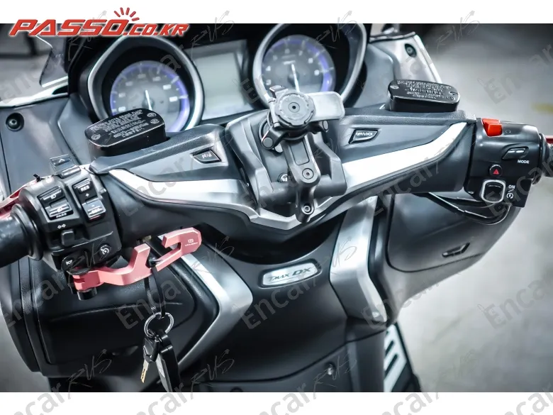 Yamaha T Max Dx - фото 3