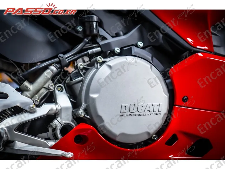 DUCATI PANIGALE V2 - фото 4