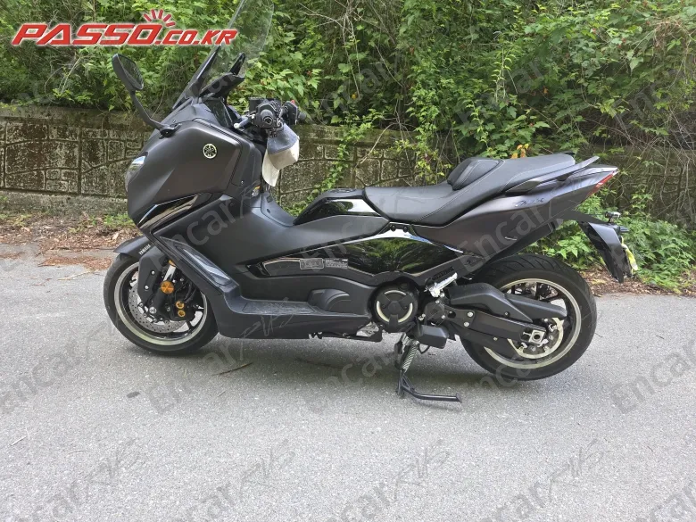 Yamaha T Max 560 - фото 1