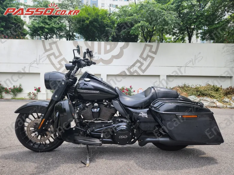 Harley-Davidson Flhr - фото 1
