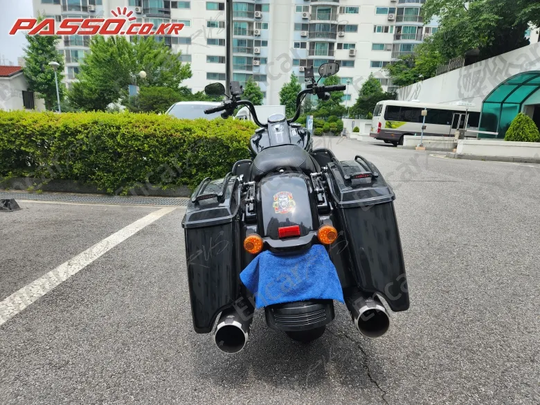 Harley-Davidson Flhr - фото 2