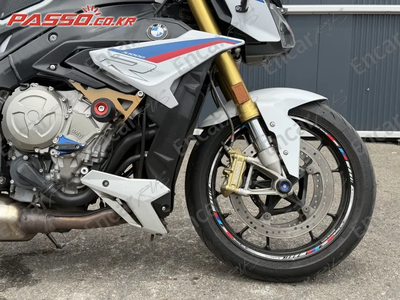 Bmw S 1000 R - фото 4