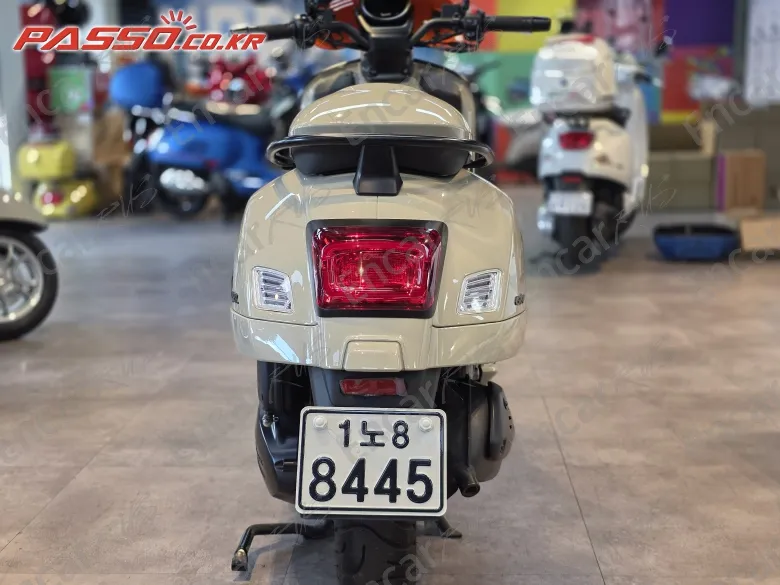 VESPA GTV 300 - фото 2