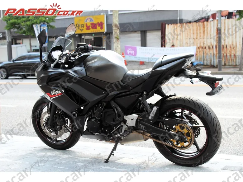 Kawasaki Ninja 650 Abs - фото 5