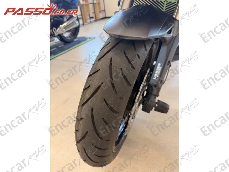 KAWASAKI VERSYS 1000 SE - фото 4