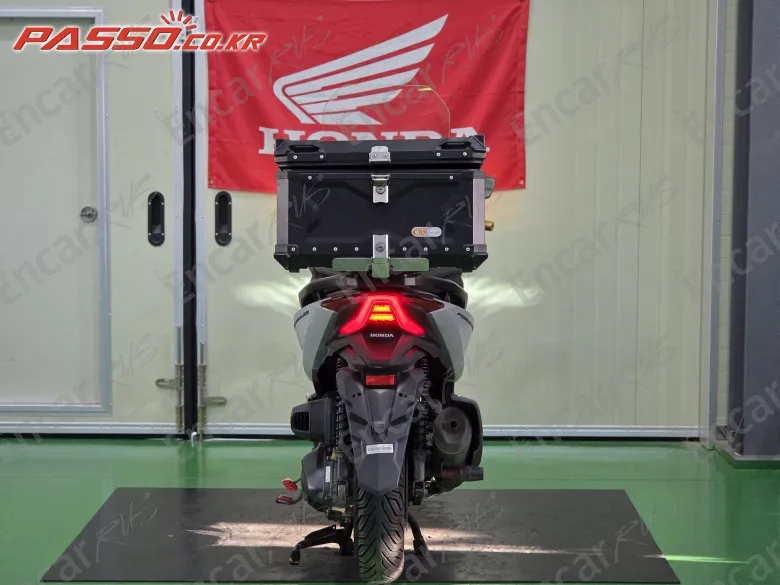 Honda Forza 350 - фото 2