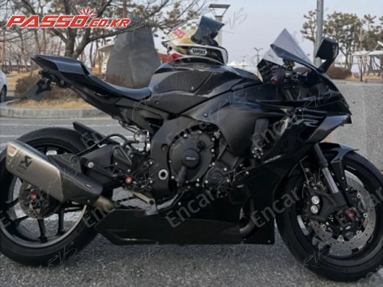 YAMAHA YZF R1 - фото 0
