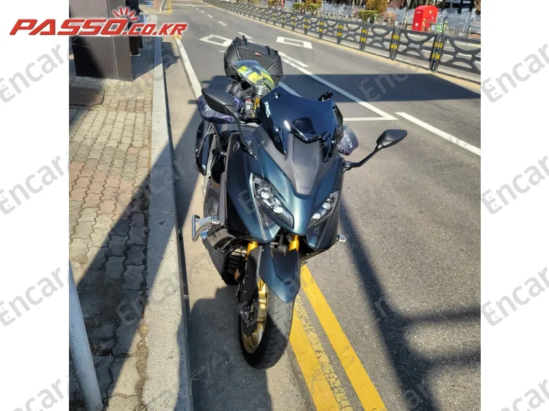 Yamaha T Max 560 - фото 1