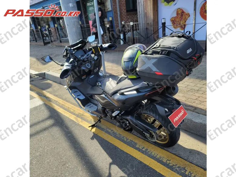 Yamaha T Max 560 - фото 2