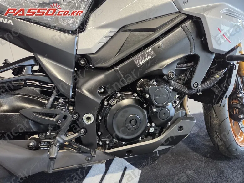 SUZUKI KATANA GSX S 1000 - фото 4
