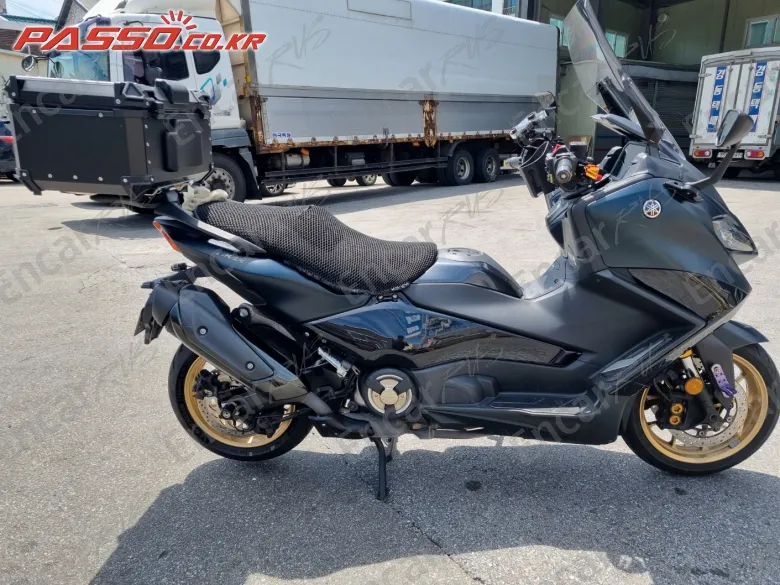 Yamaha T Max 560 - фото 0