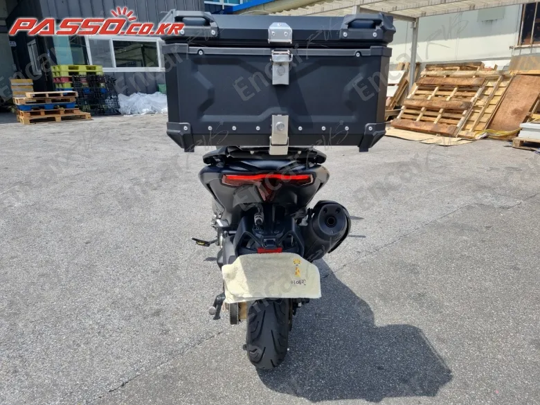 Yamaha T Max 560 - фото 3