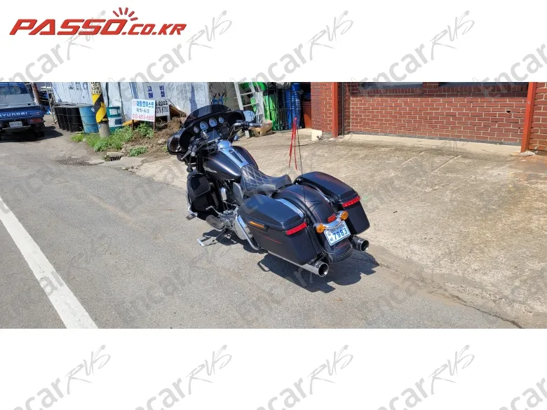 Harley-Davidson Flhxs Street Glide Special - фото 1
