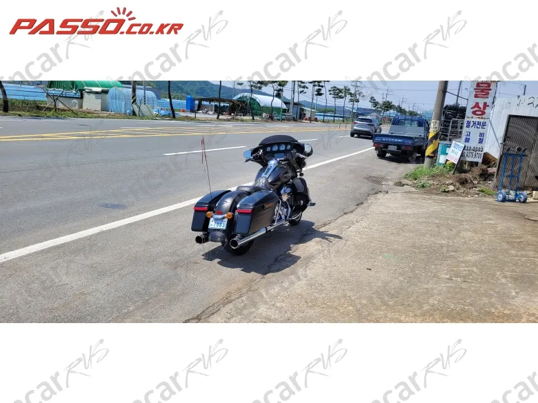 Harley-Davidson Flhxs Street Glide Special - фото 4