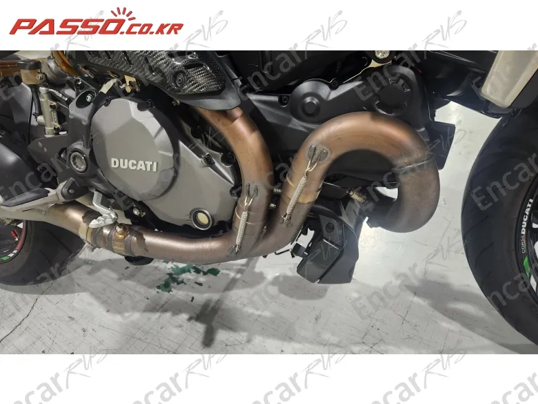 Ducati Monster 1200 S - фото 4
