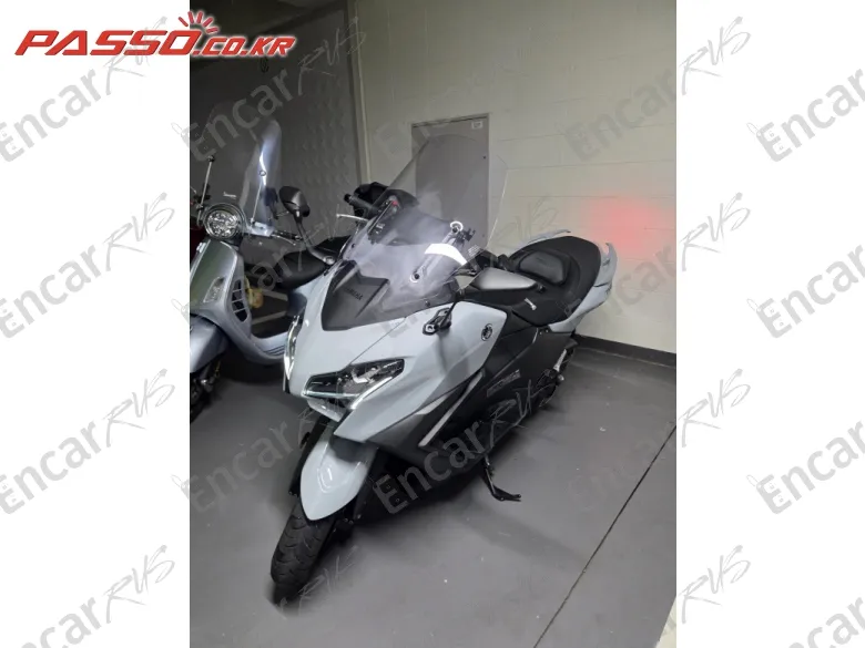 Yamaha T Max 560 - фото 1