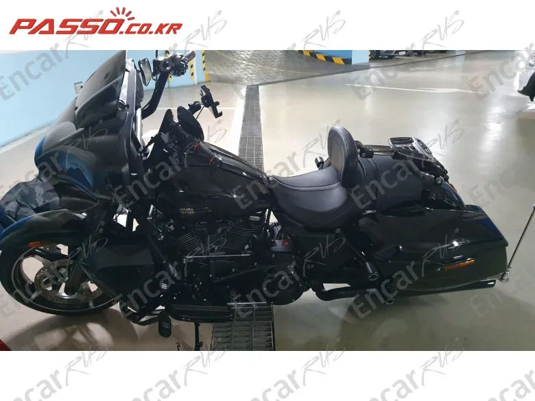 Harley-Davidson Flhxs Street Glide Special - фото 1