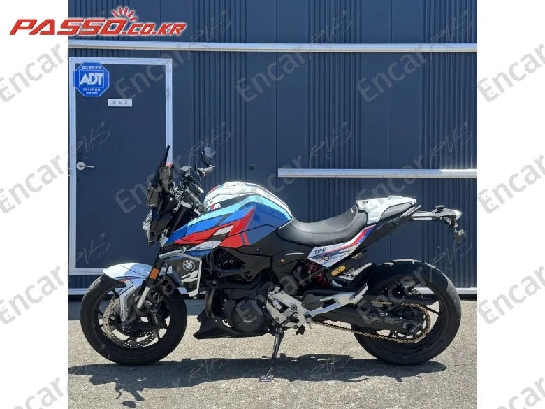Bmw F 900 R - фото 1