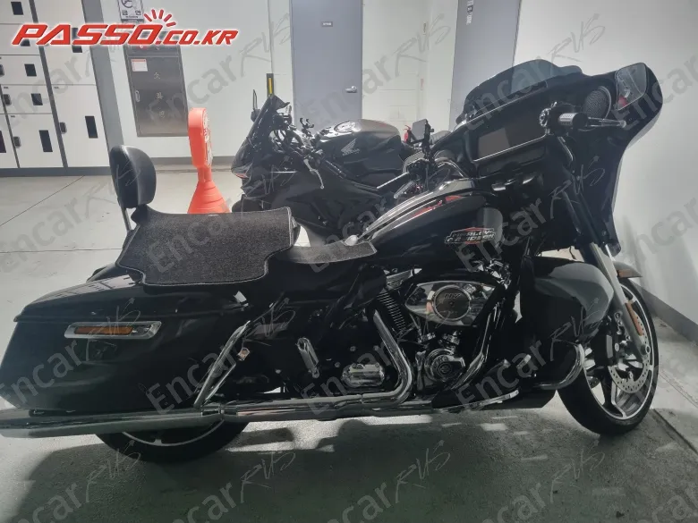 Harley-Davidson Flhx - фото 0