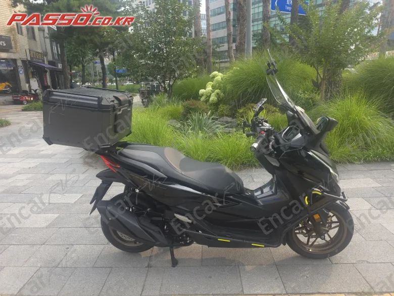 Honda Forza 350 - фото 0