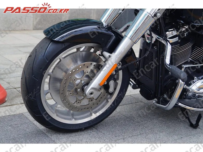 HARLEY-DAVIDSON FAT BOY 114 - фото 5