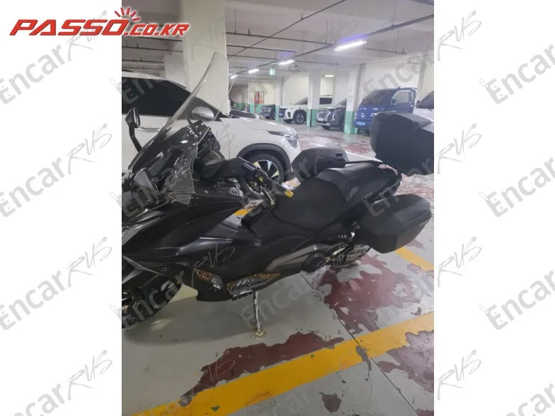 KYMCO AK 550 i - фото 1