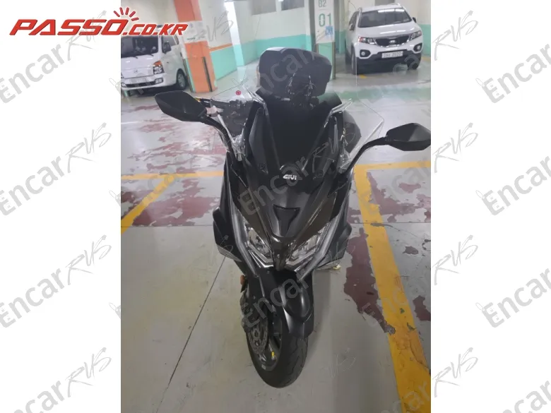 KYMCO AK 550 i - фото 5