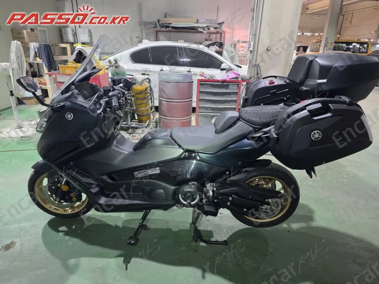 Yamaha T Max 560 - фото 1